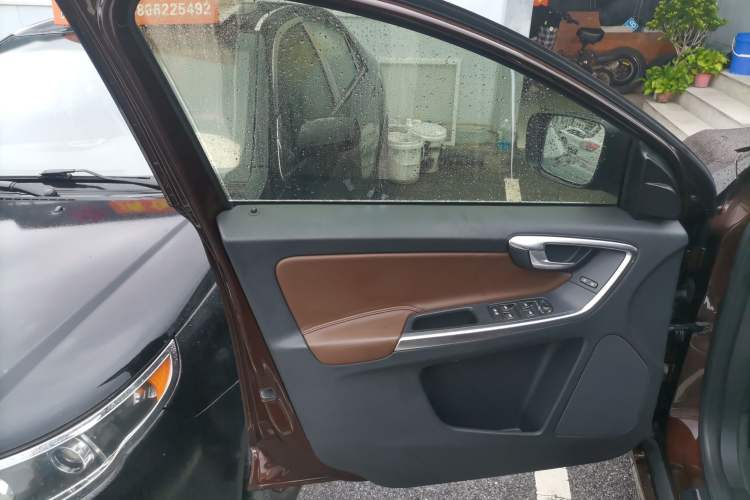 Used Volvo XC60 2014 Restyled T5 Zhiya Edition Interior 7
