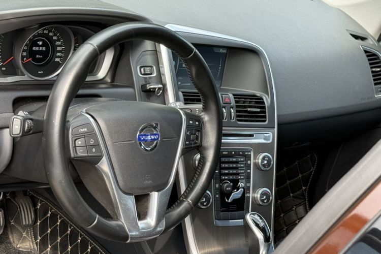 Used Volvo XC60 2014 T5 Zhiyi Edition Interior 8