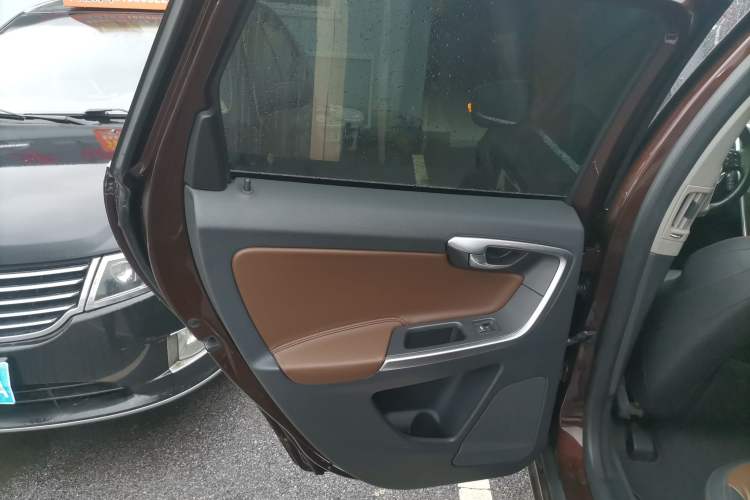 Used Volvo XC60 2014 Restyled T5 Zhiya Edition Interior 8