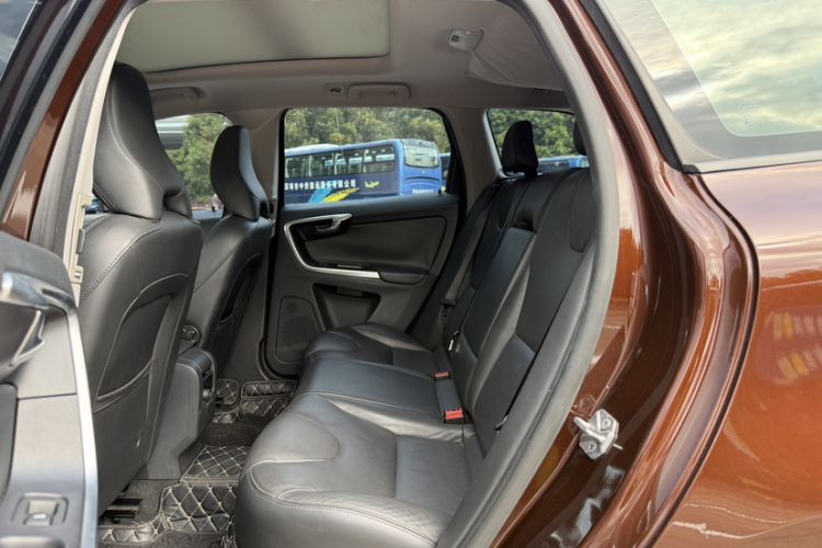 Used Volvo XC60 2014 T5 Zhiyi Edition Interior 9
