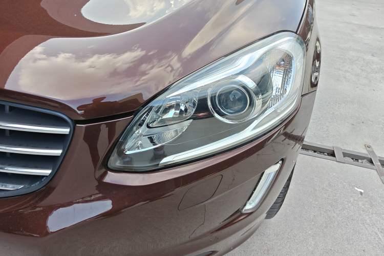 Used Volvo XC60 2014 T5 Zhiyi Edition Left Front Headlight