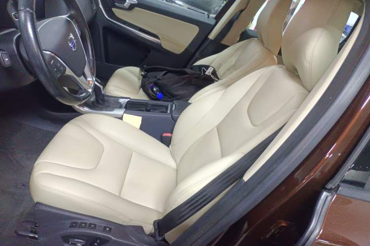 Used Volvo XC60 2014 T5 Zhiyi Edition Left Front Seat