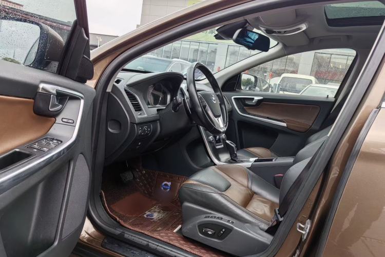 Used Volvo XC60 2014 T6 Zhiyi Edition Left Front Seat