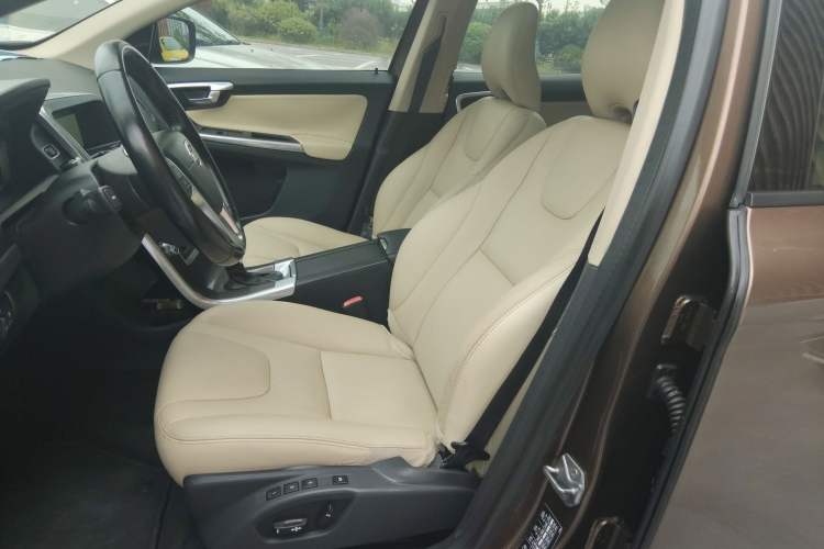 Used Volvo XC60 2014 T5 Zhiyi Edition Left Front Seat