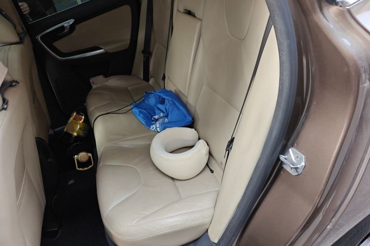 Used Volvo XC60 2014 T5 Zhiya Edition Left Rear Seat