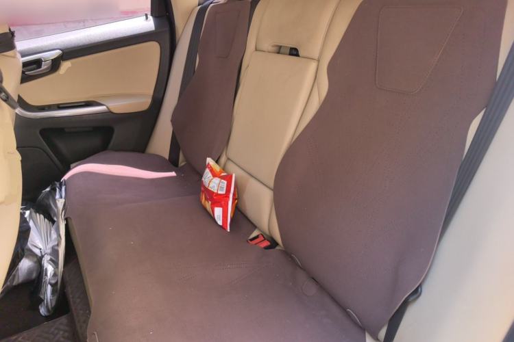 Used Volvo XC60 2014 T5 Zhiya Edition Left Rear Seat