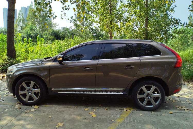 Used Volvo XC60 2014 T6 Smart Edition Left Side