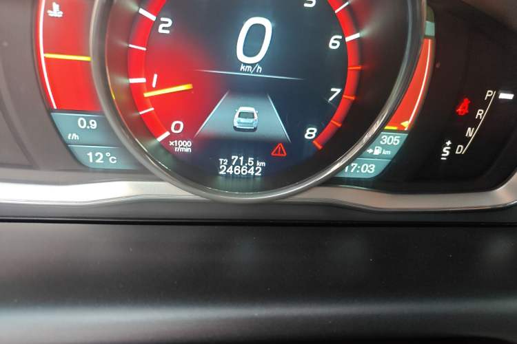 Used Volvo XC60 2014 T5 Zhiya Edition Odometer Close Up