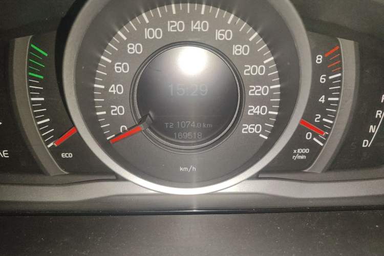 Used Volvo XC60 2014 T5 Zhiyi Edition Odometer Close Up