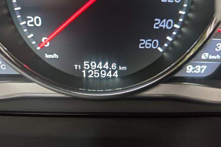 Used Volvo XC60 2014 T6 Zhiyi Edition Odometer Close Up