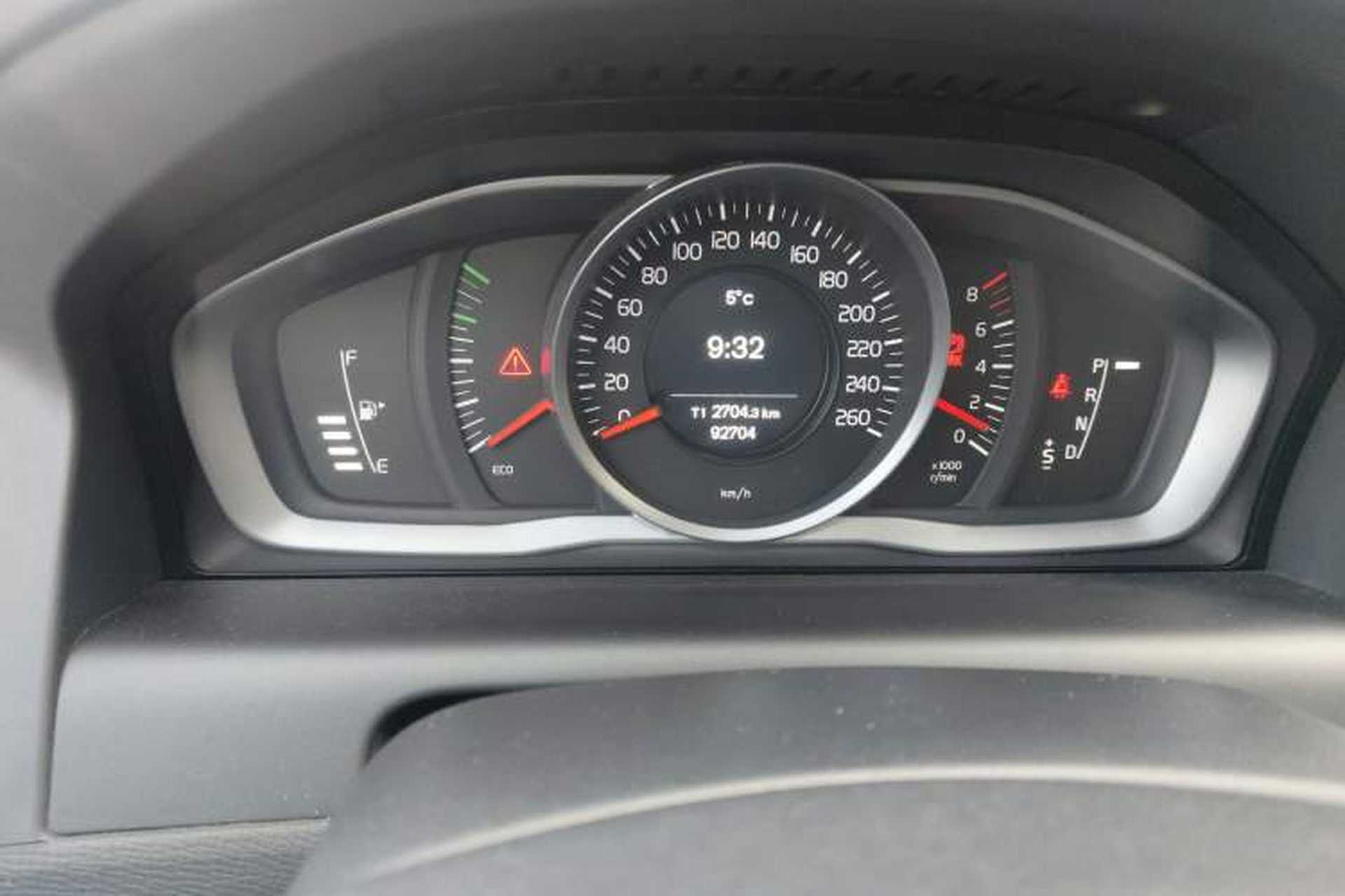 Used Volvo XC60 2014 Facelift T5 Zhiyi Edition Odometer Close Up