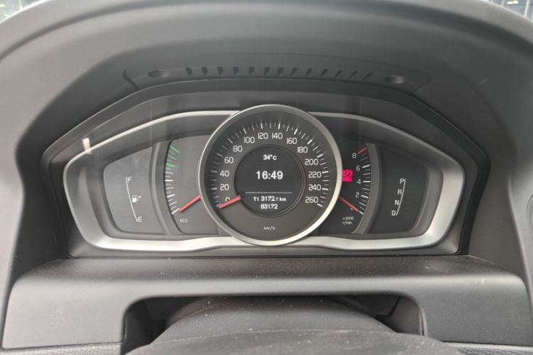 Used Volvo XC60 2014 T5 Zhiyi Edition Odometer Close Up
