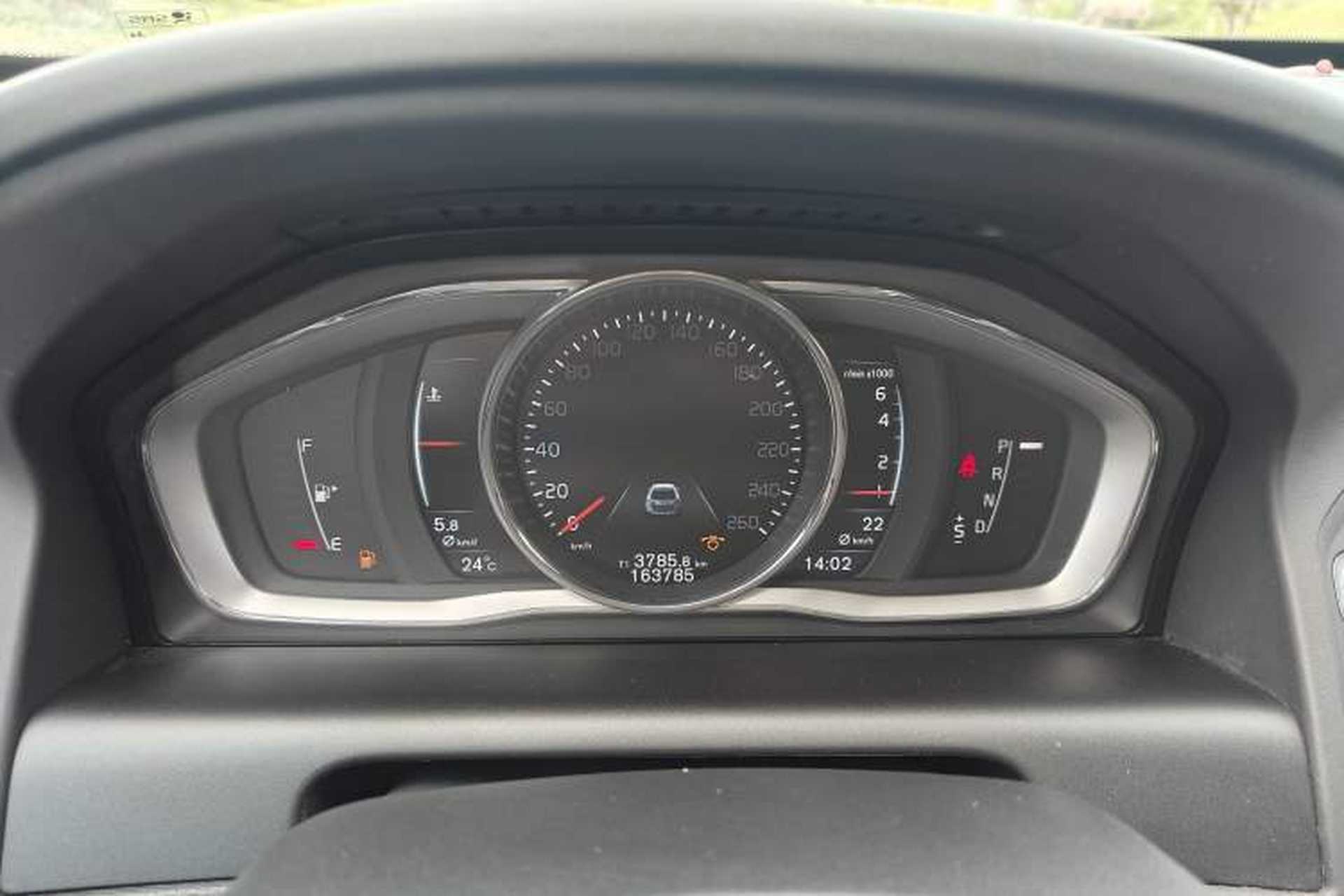 Used Volvo XC60 2014 Restyled T5 Zhiya Edition Odometer Close Up