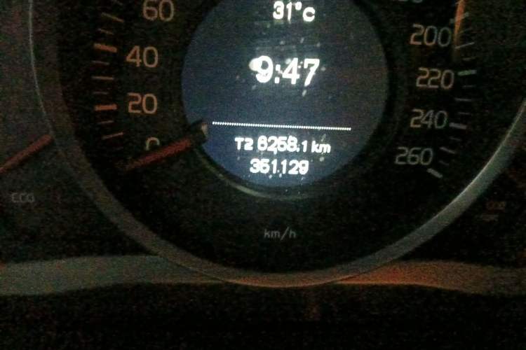 Used Volvo XC60 2014 T5 Zhiyi Edition Odometer Close Up