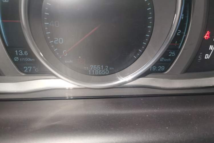 Used Volvo XC60 2014 Restyled T5 Zhiya Edition Odometer Close Up