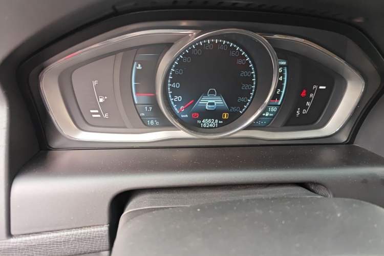 Used Volvo XC60 2014 T5 Zhiya Edition Odometer Close Up