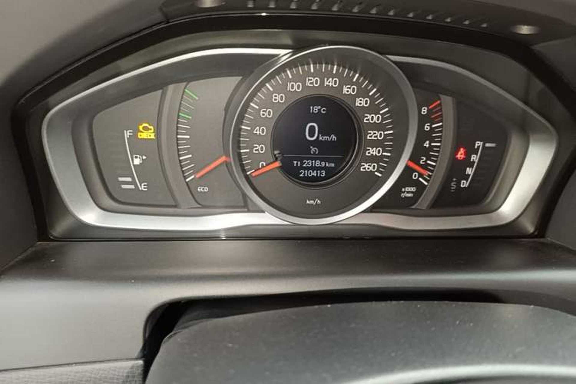Used Volvo XC60 2014 T5 Zhiyi Edition Odometer Close Up