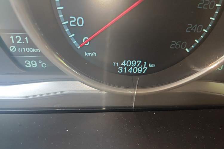Used Volvo XC60 2014 T6 Zhiyi Edition Odometer Close Up