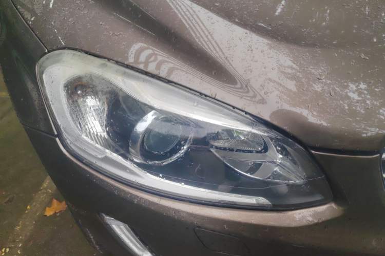 Used Volvo XC60 2014 T5 Smart Edition Right Front Headlight