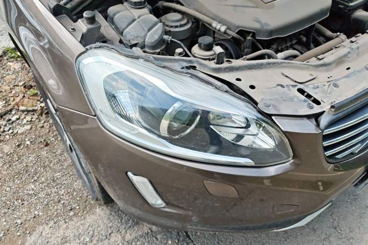 Used Volvo XC60 2014 T5 Zhiyi Edition Right Front Headlight