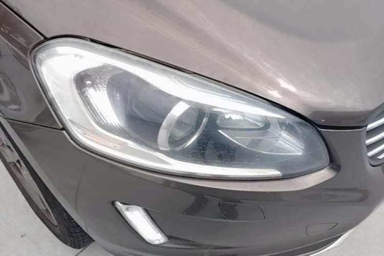 Used Volvo XC60 2014 T6 Zhiyi Edition Right Front Headlight