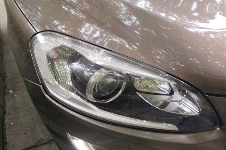 Used Volvo XC60 2014 T5 Zhiyi Edition Right Front Headlight