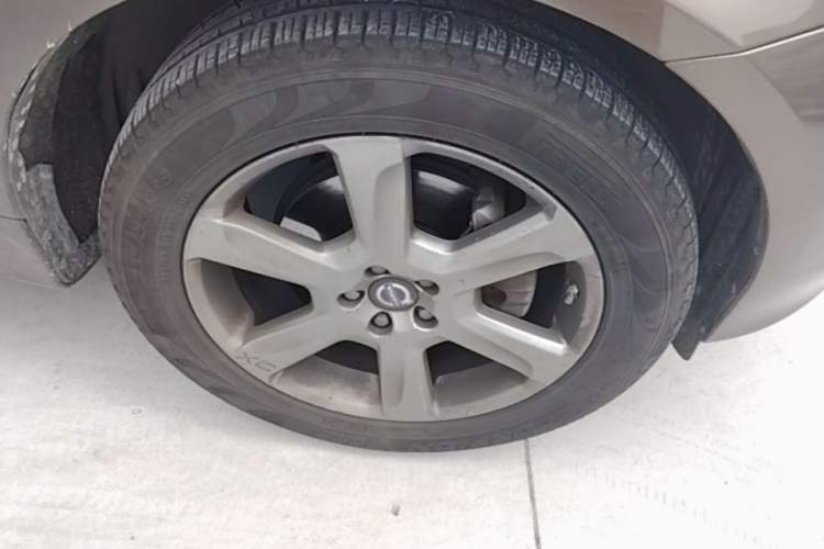 Used Volvo XC60 2014 T6 Zhiyi Edition Right Front Wheel Hub