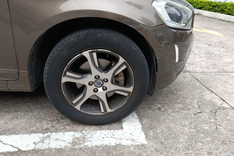 Used Volvo XC60 2014 T5 Zhiyi Edition Right Front Wheel Hub