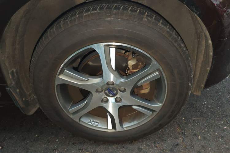 Used Volvo XC60 2014 T5 Zhiyi Edition Right Front Wheel Hub