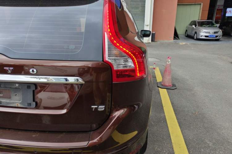 Used Volvo XC60 2014 T5 Zhiyi Edition Right Rear Taillight