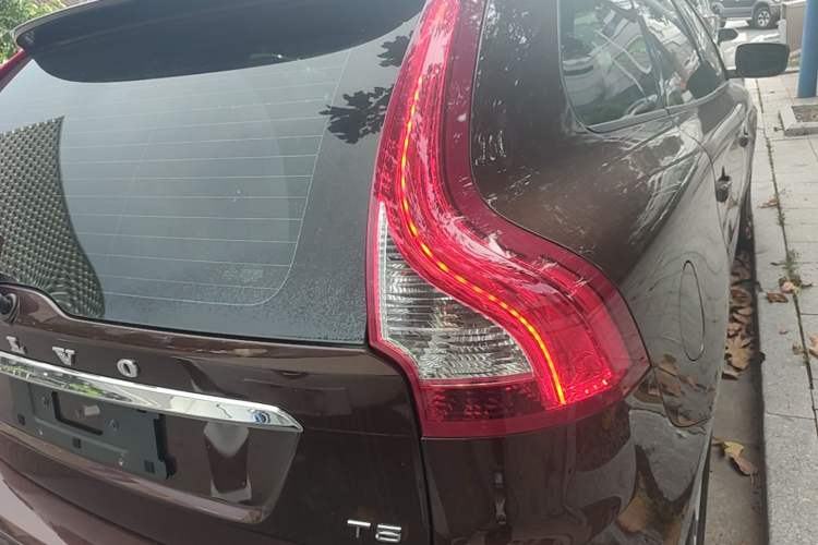 Used Volvo XC60 2014 T5 Zhiyi Edition Right Rear Taillight