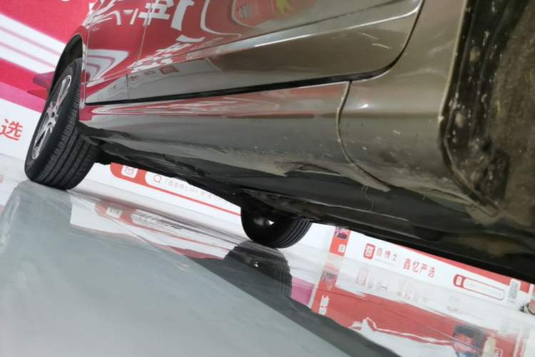 Used Volvo XC60 2014 T5 Zhiyi Edition Right Side Sill