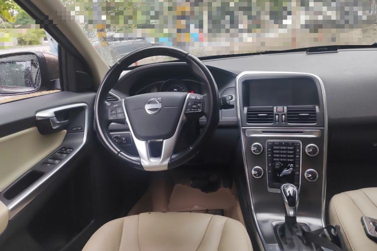 Used Volvo XC60 2014 T5 Smart Edition Steering Wheel