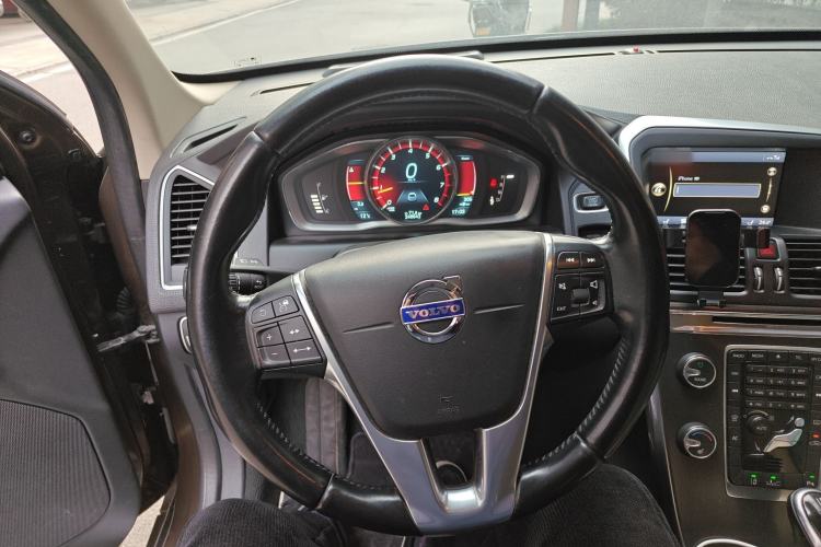 Used Volvo XC60 2014 T5 Zhiya Edition Steering Wheel