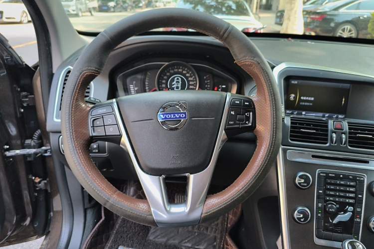 Used Volvo XC60 2014 T5 Zhiyi Edition Steering Wheel