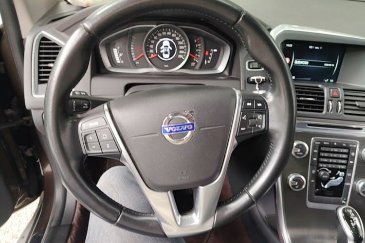 Used Volvo XC60 2014 T5 Zhiyi Edition Steering Wheel