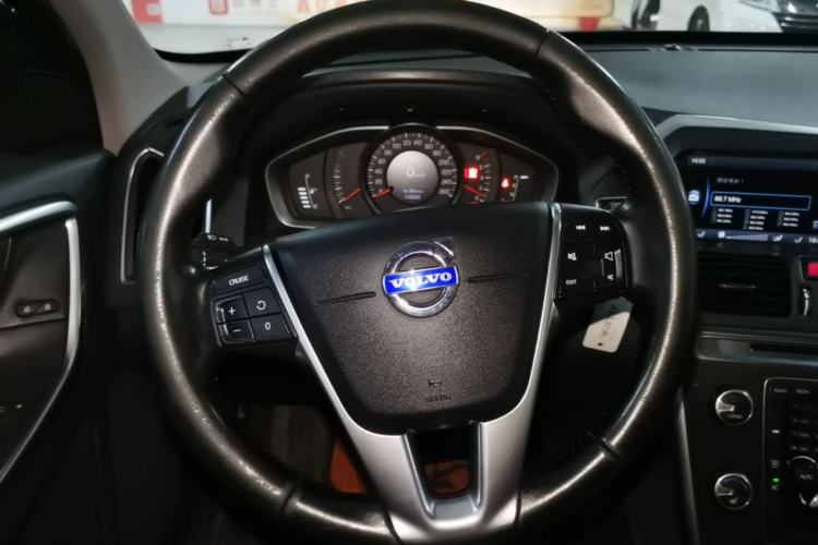 Used Volvo XC60 2014 T5 Zhiyi Edition Steering Wheel