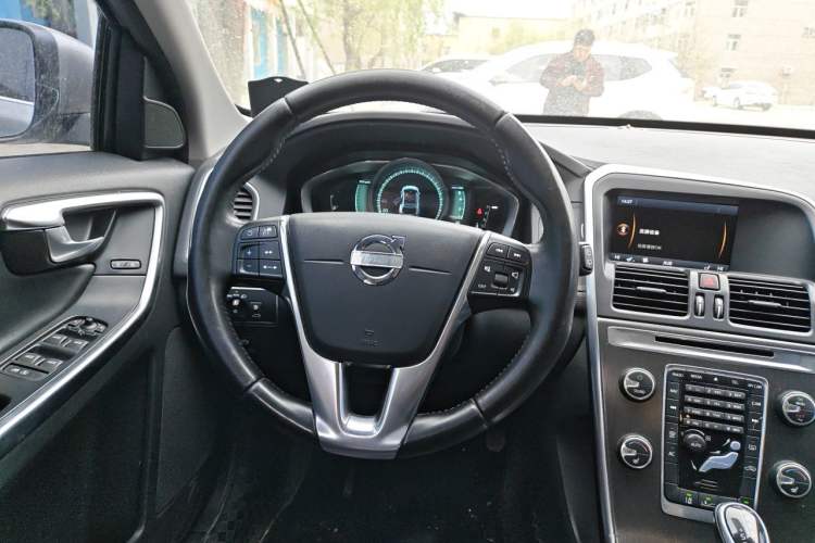 Used Volvo XC60 2014 T5 Zhiya Edition Steering Wheel