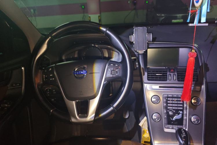 Used Volvo XC60 2014 T5 Zhiyi Edition Steering Wheel