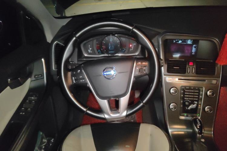 Used Volvo XC60 2014 T5 Zhiya Edition Steering Wheel
