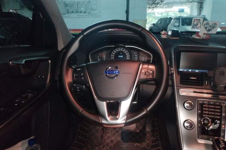 Used Volvo XC60 2014 Facelift T5 Zhiyi Edition Steering Wheel