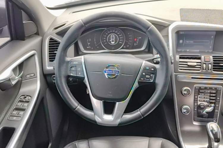 Used Volvo XC60 2014 T5 Zhiyi Edition Steering Wheel