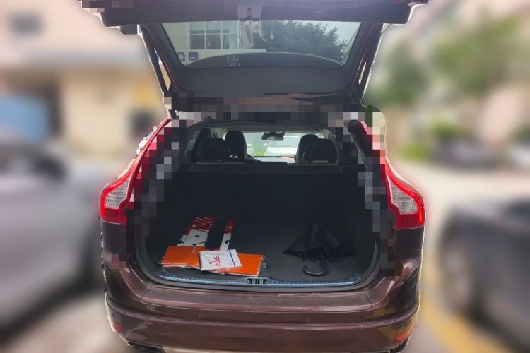 Used Volvo XC60 2014 T5 Zhiya Edition Trunk