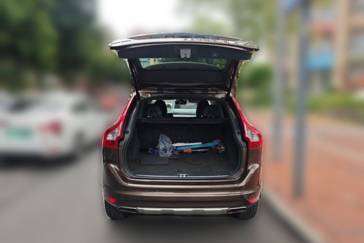 Used Volvo XC60 2014 T6 Zhiyi Edition Trunk