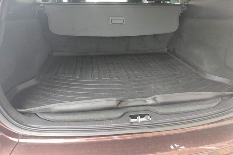 Used Volvo XC60 2014 T5 Zhiyi Edition Trunk