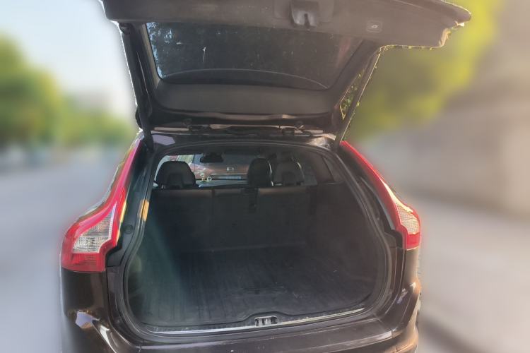 Used Volvo XC60 2014 T6 Zhiyi Edition Trunk