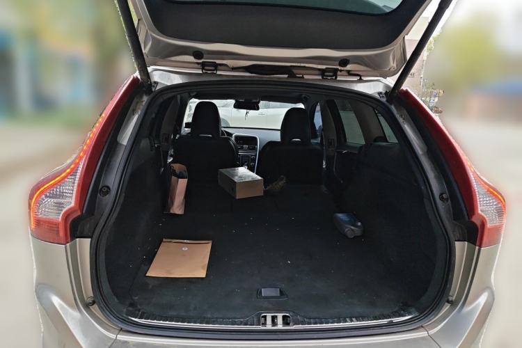 Used Volvo XC60 2014 T5 Zhiya Edition Trunk