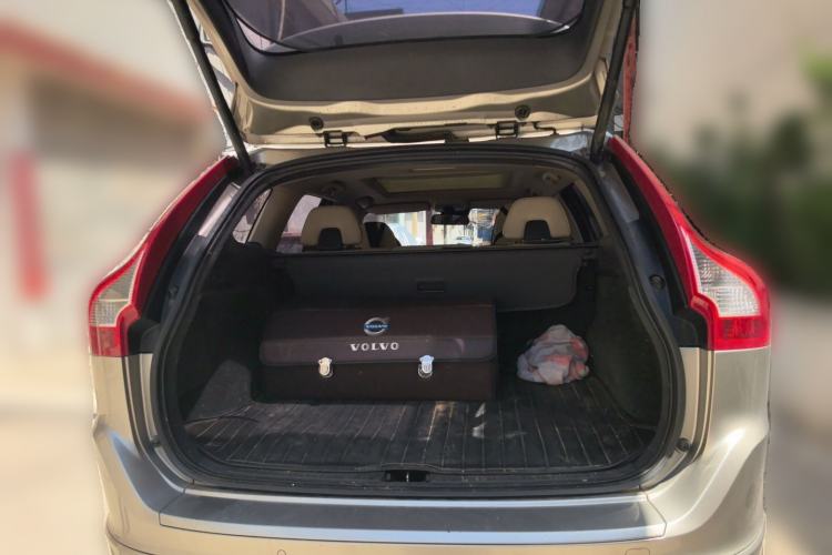 Used Volvo XC60 2014 T5 Zhiya Edition Trunk