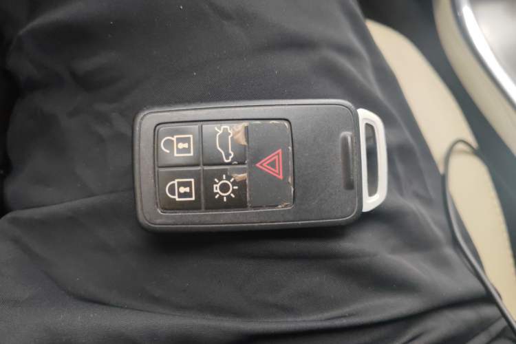 Used Volvo XC60 2014 T5 Smart Edition Vehicle Key