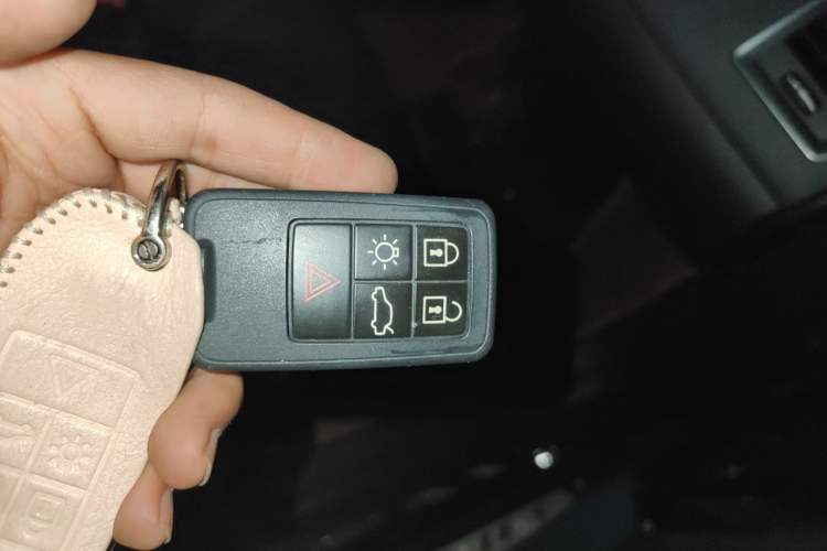 Used Volvo XC60 2014 T5 Zhiyi Edition Vehicle Key